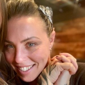 Meet your Posher, Shana